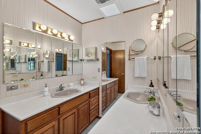 Listing photo id 20 for 109 Cueva  