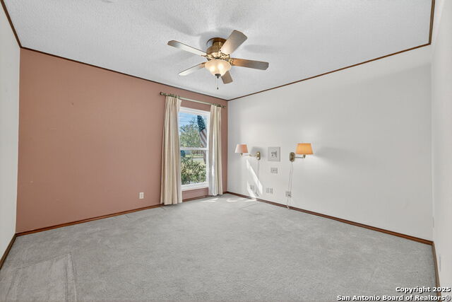 Listing photo id 28 for 109 Cueva  