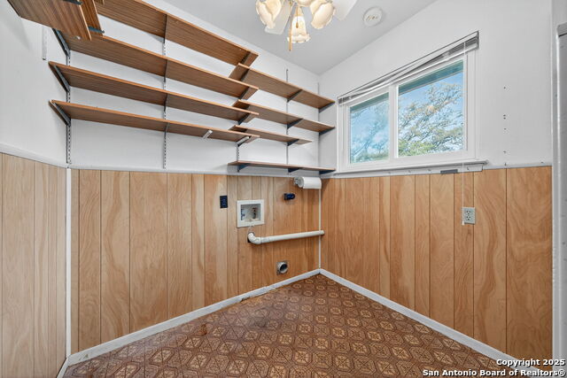 Listing photo id 31 for 109 Cueva  