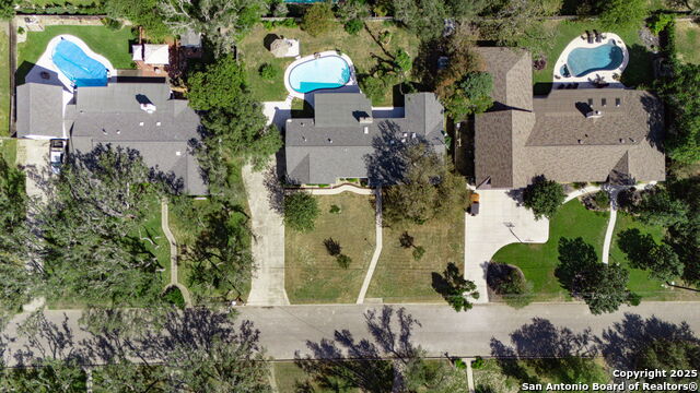 Listing photo id 40 for 109 Cueva  