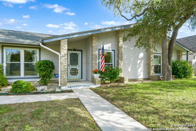 Listing photo id 6 for 109 Cueva  