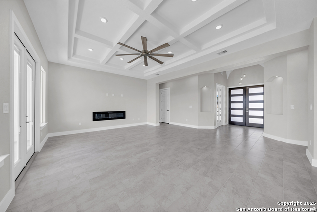 Listing photo id 8 for 106 County Road 2730