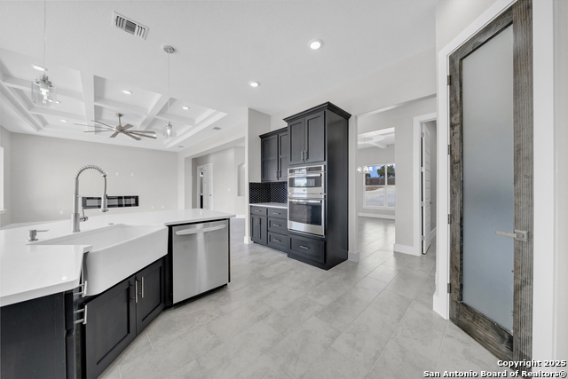 Listing photo id 13 for 106 County Road 2730