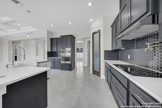 Listing photo id 14 for 106 County Road 2730