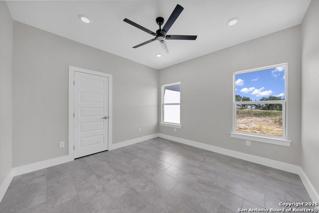 Listing photo id 22 for 106 County Road 2730