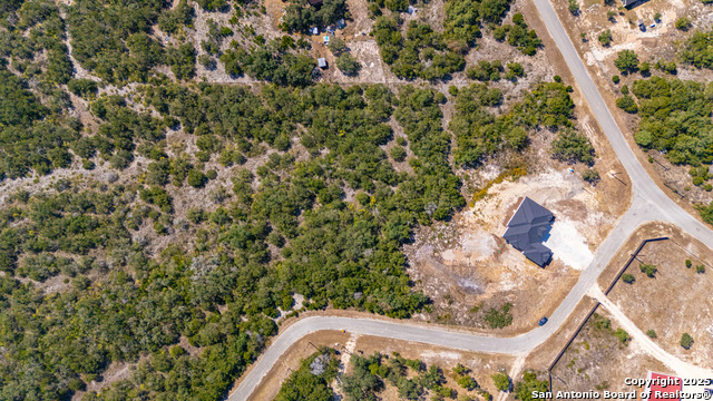 Listing photo id 37 for 106 County Road 2730