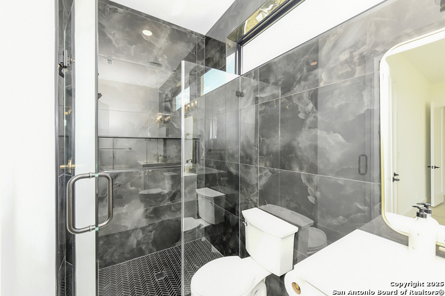 Listing photo id 21 for 10303 Kendall