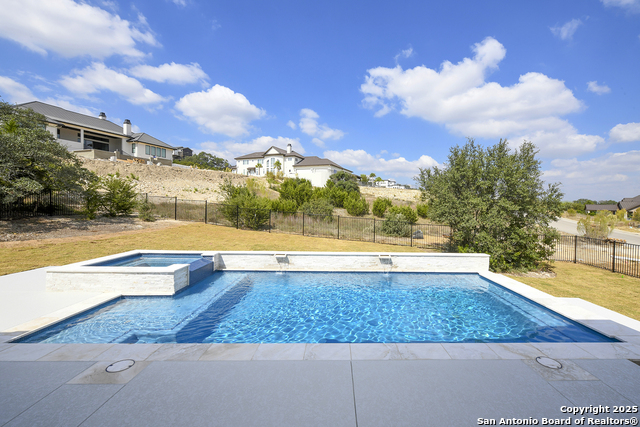 Listing photo id 4 for 10303 Kendall