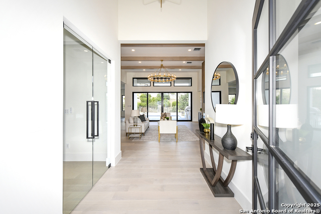 Listing photo id 6 for 10303 Kendall