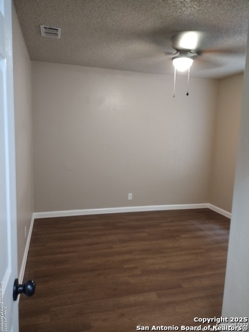 Image 11 of 22 For 4227 Woodmanor