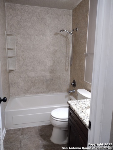 Image 12 of 22 For 4227 Woodmanor