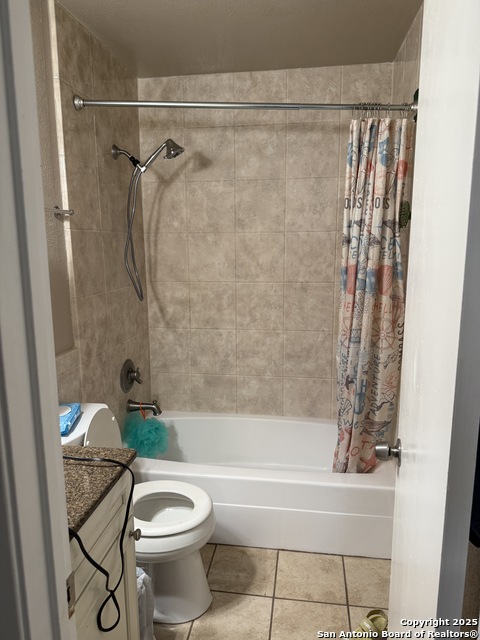 Image 18 of 22 For 4227 Woodmanor