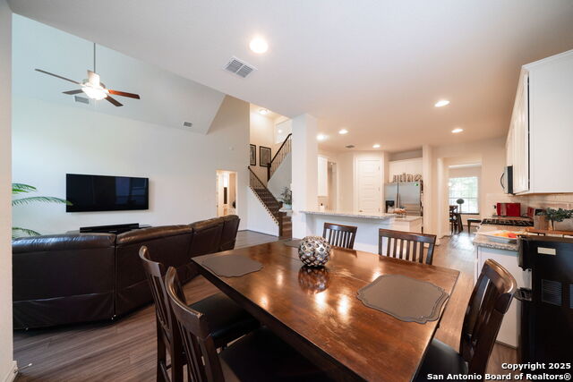 Listing photo id 10 for 16514 Sierra Linda