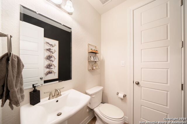 Listing photo id 26 for 16514 Sierra Linda