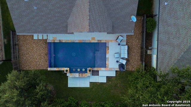 Listing photo id 31 for 16514 Sierra Linda