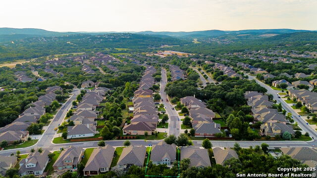 Listing photo id 34 for 16514 Sierra Linda