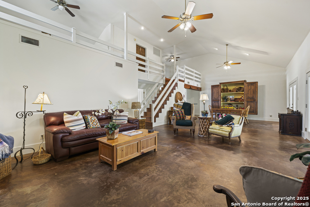 Image 12 of 34 For 904 Lincoln N