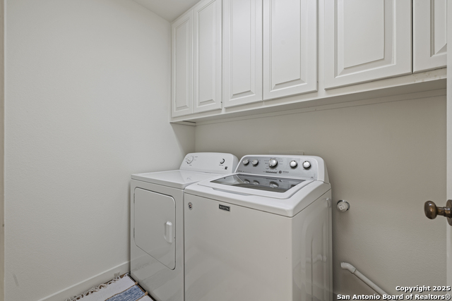 Image 17 of 34 For 904 Lincoln N