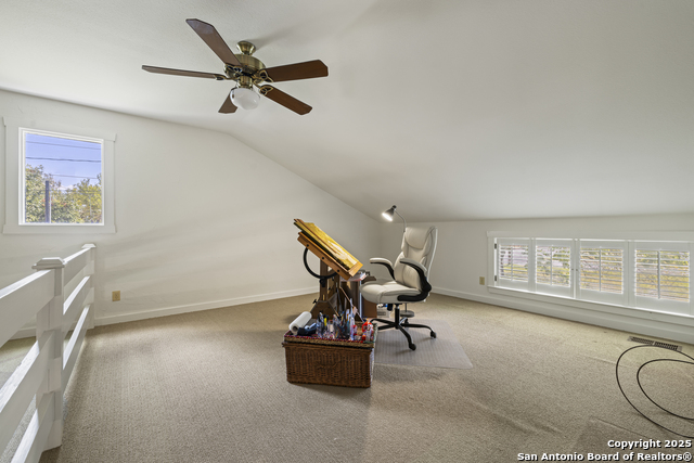 Image 19 of 34 For 904 Lincoln N