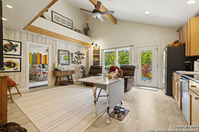 Image 25 of 34 For 904 Lincoln N