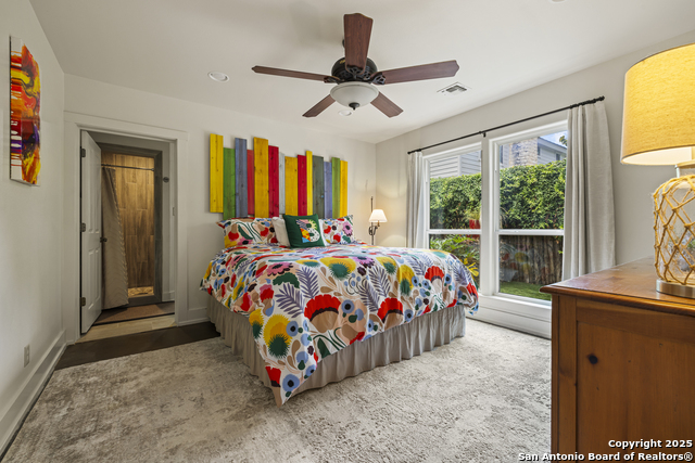 Image 28 of 34 For 904 Lincoln N