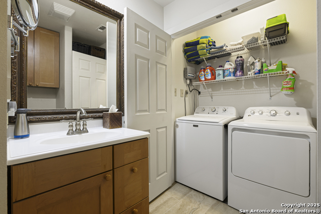 Image 31 of 34 For 904 Lincoln N