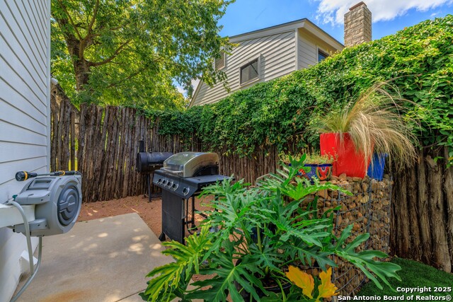 Image 33 of 34 For 904 Lincoln N