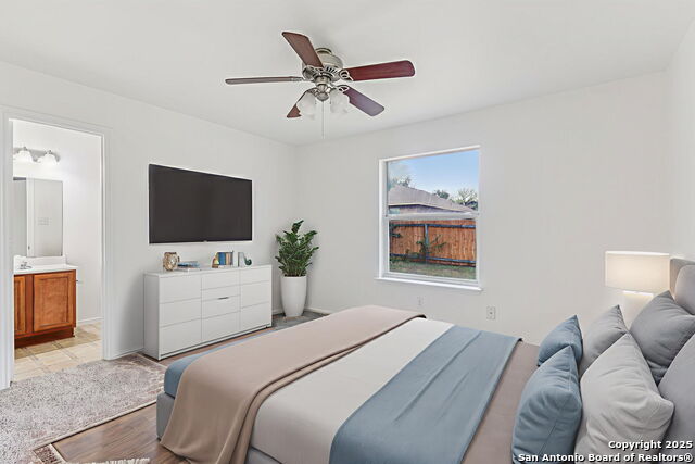 Image 14 of 24 For 10726 Shaenridge N