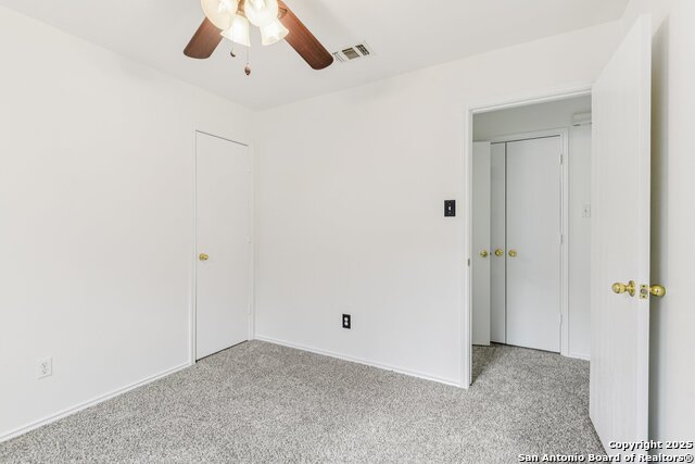 Image 20 of 24 For 10726 Shaenridge N