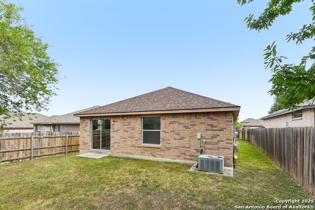 Image 23 of 24 For 10726 Shaenridge N