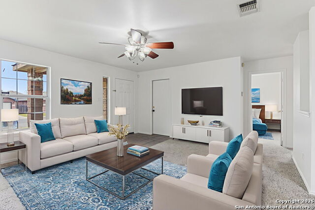 Image 5 of 24 For 10726 Shaenridge N