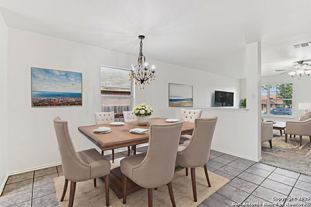 Image 7 of 24 For 10726 Shaenridge N