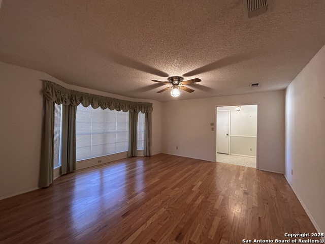 Listing photo id 12 for 11 La Mesa