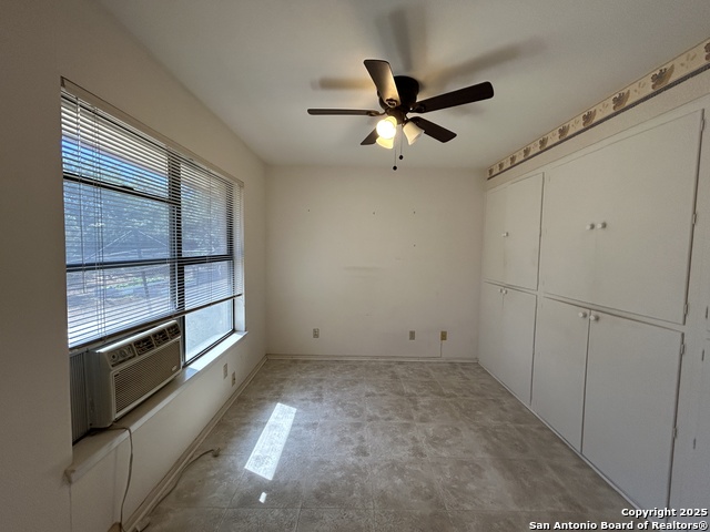 Listing photo id 17 for 11 La Mesa