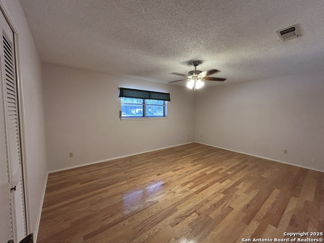 Listing photo id 21 for 11 La Mesa