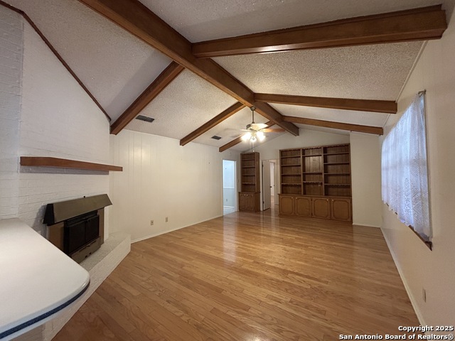 Listing photo id 3 for 11 La Mesa