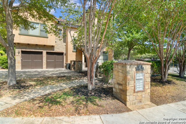 Image 28 of 31 For 123 Eaton St 104