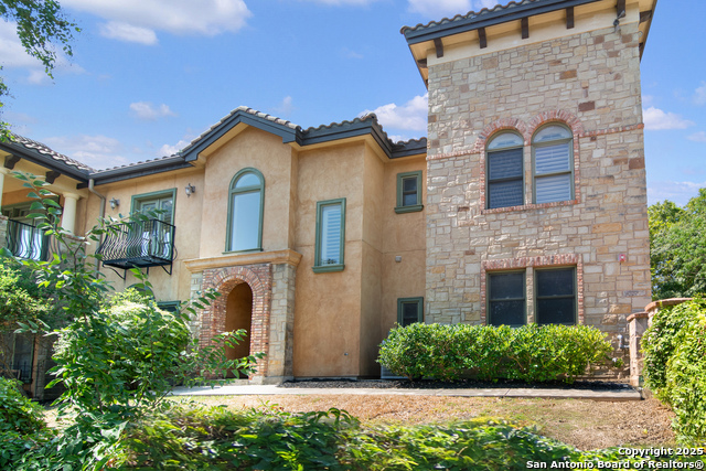 Image 5 of 31 For 123 Eaton St 104