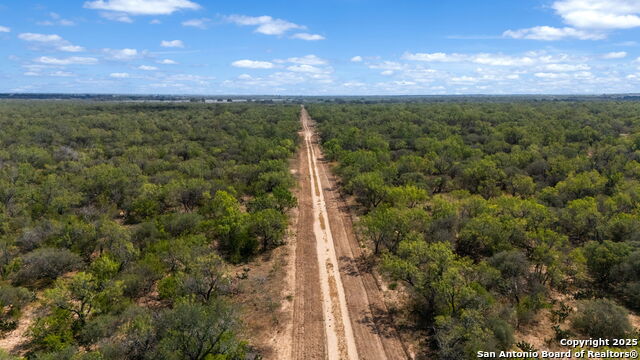 Listing photo id 9 for 000 Cr 765  