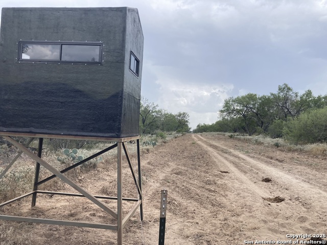 Listing photo id 18 for 000 Cr 765  