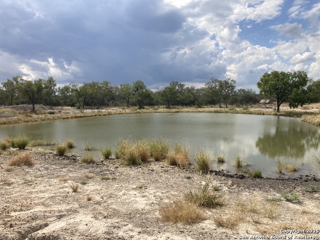 Listing photo id 22 for 000 Cr 765  