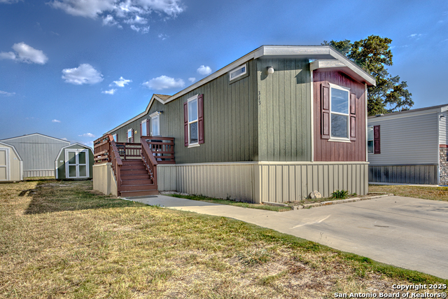Image 3 of 17 For 7109 Loop 1604 #313 W 313