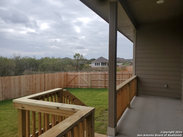 Listing photo id 19 for 6132 Treadle