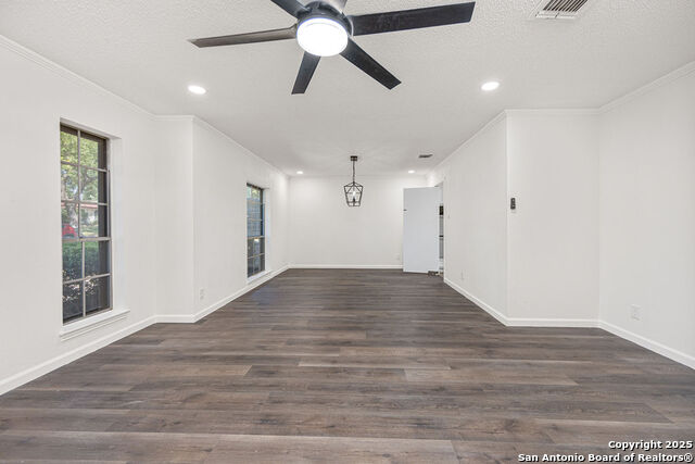 Image 4 of 50 For 3442 Wimbledon