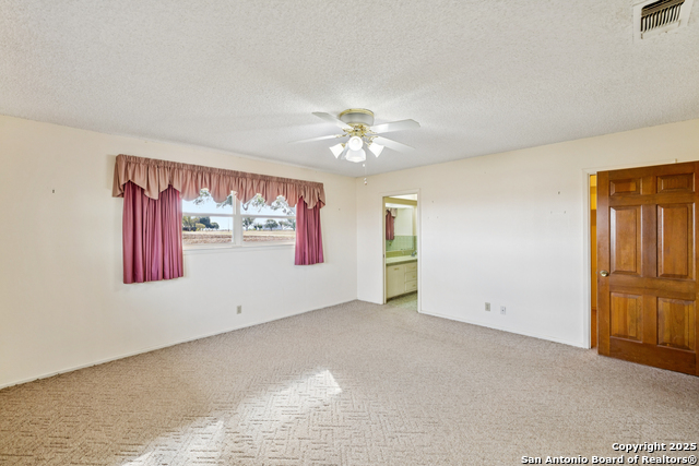 Listing photo id 12 for 3830 County Road 541