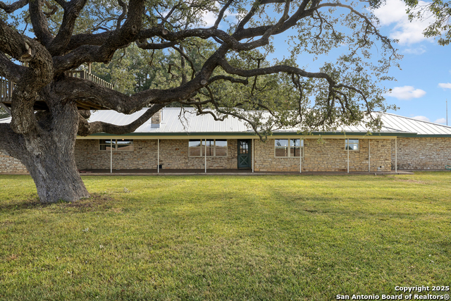 Listing photo id 21 for 3830 County Road 541