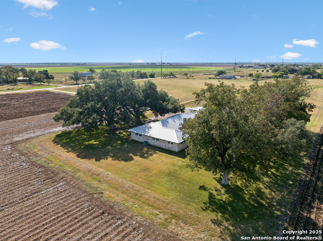 Listing photo id 28 for 3830 County Road 541