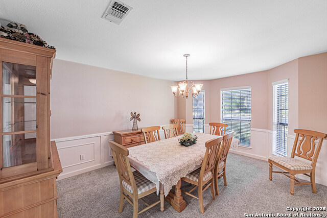 Image 12 of 39 For 729 Heritage Dr