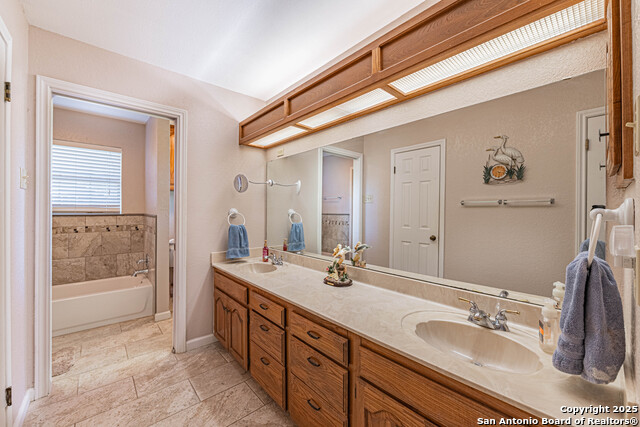 Image 27 of 39 For 729 Heritage Dr