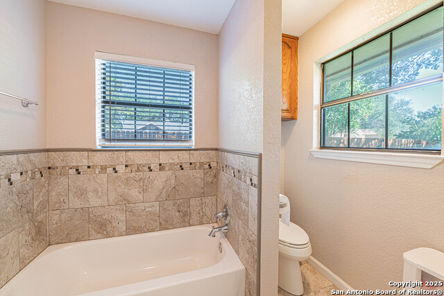 Image 29 of 39 For 729 Heritage Dr